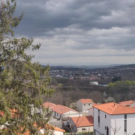 Le 135, Spacieux Entre Et Volcans Lejlighed